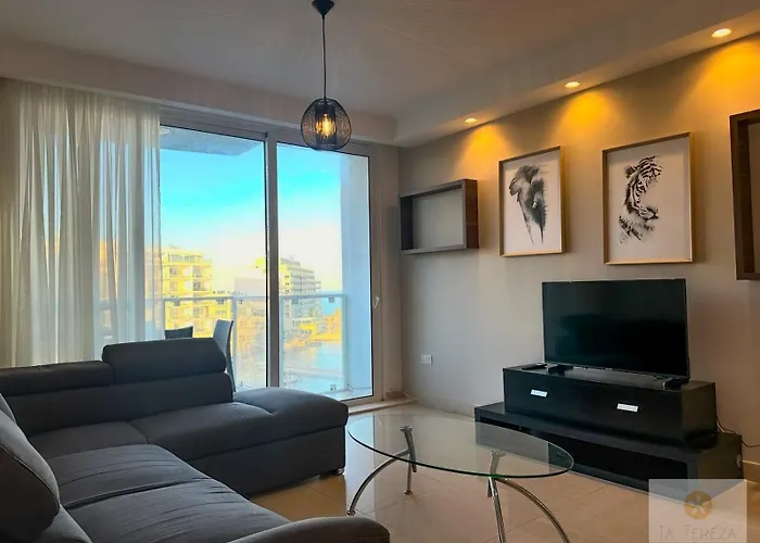 Bayview Seafront 5 *