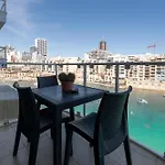 Bayview Seafront 5 公寓