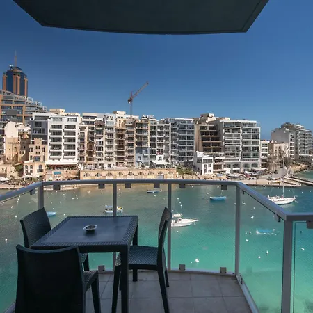 Bayview Seafront 5 شقة سانت جوليان