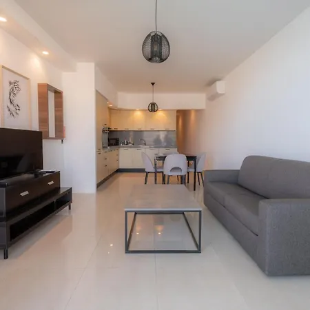 Bayview Seafront 5 شقة *