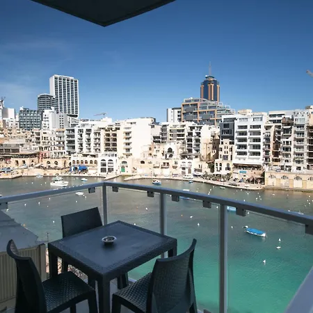 Bayview Seafront 5 Apartamento *